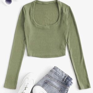 SHEIN EZwear Solid Scoop Neck Crop Tee